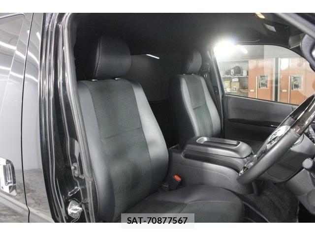 Toyota HIACE VAN 2023-01 8207777-27