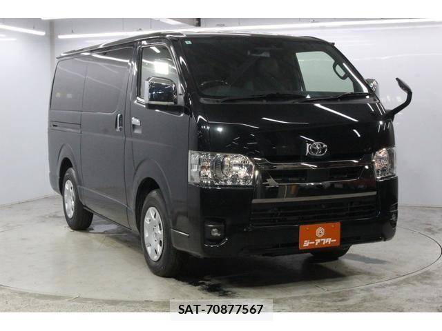Toyota HIACE VAN 2023-01 8207777-2