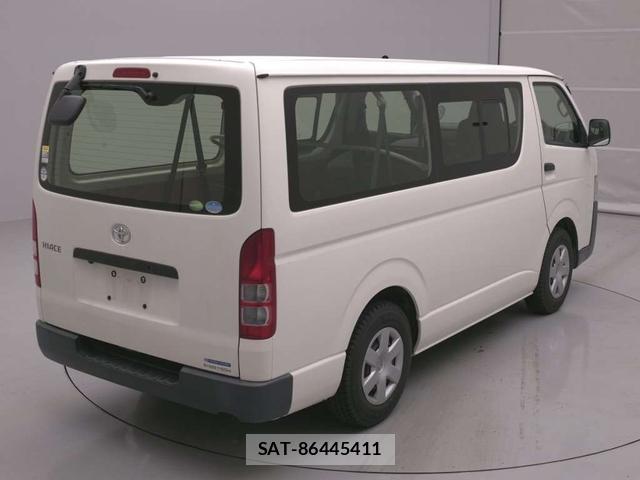 Toyota HIACE VAN 2019-07 8199206-1