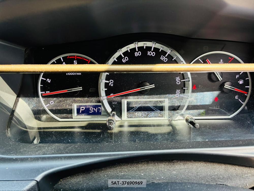 Toyota HIACE VAN 2019-09 8119958-15