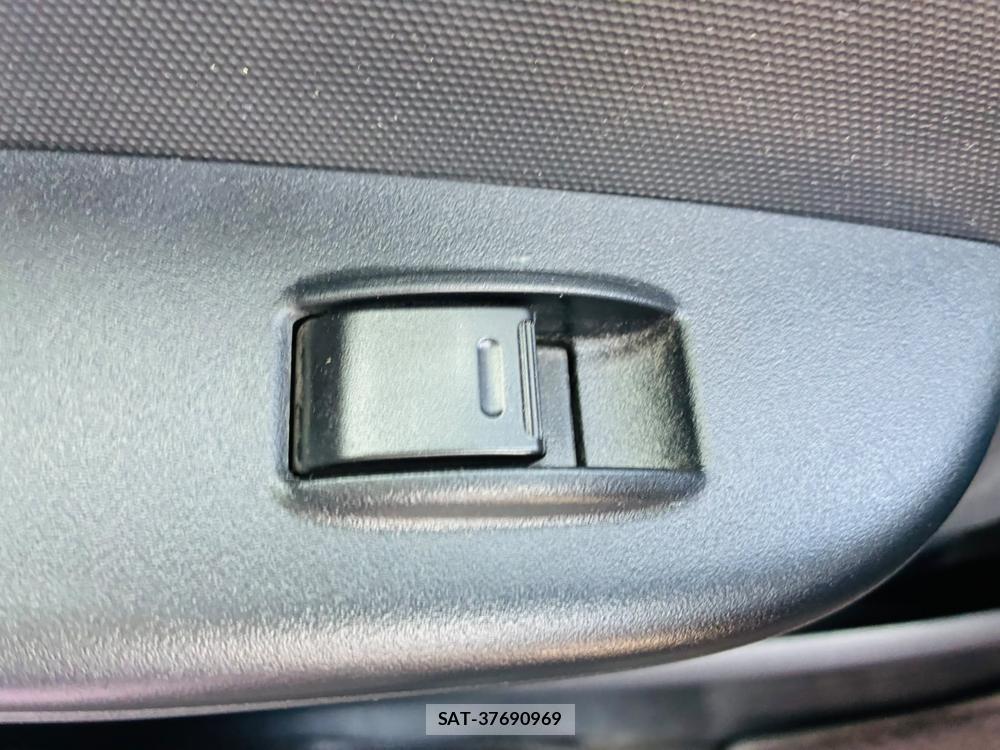 Toyota HIACE VAN 2019-09 8119958-23