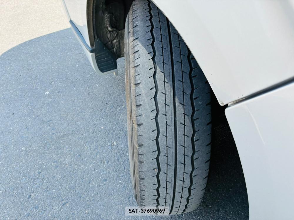Toyota HIACE VAN 2019-09 8119958-31
