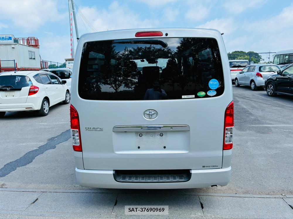 Toyota HIACE VAN 2019-09 8119958-3