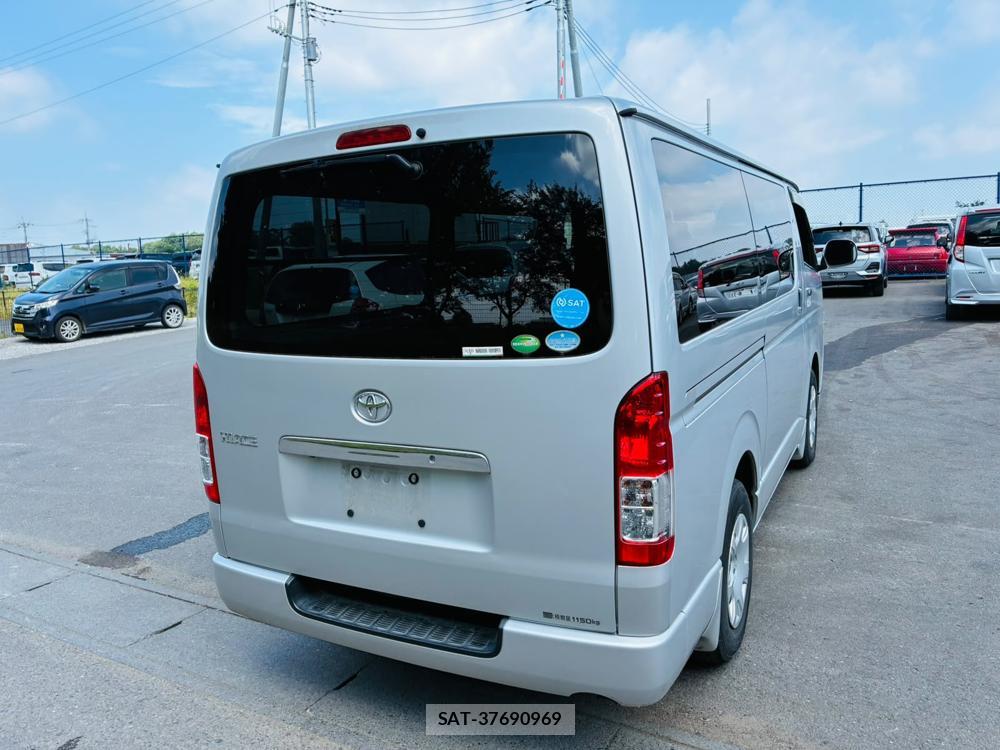 Toyota HIACE VAN 2019-09 8119958-4