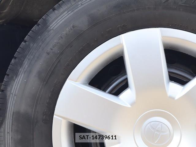 Toyota HIACE VAN 2017-02 8230263-19