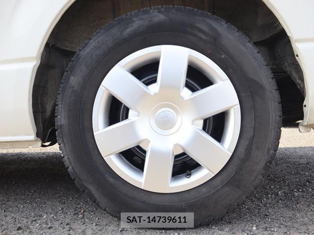 Toyota HIACE VAN 2017-02 8230263-24