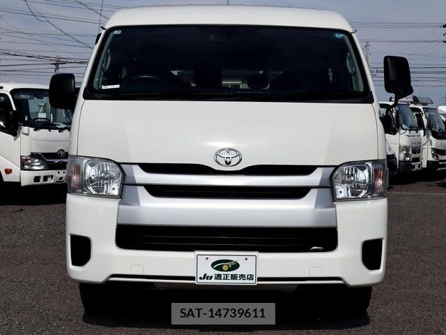 Toyota HIACE VAN 2017-02 8230263-2