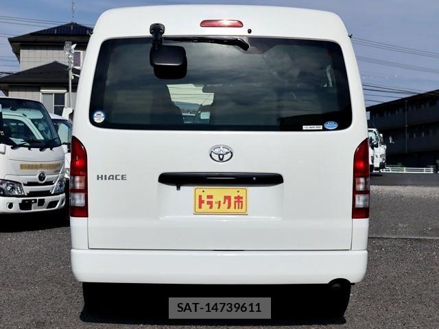 Toyota HIACE VAN 2017-02 8230263-5