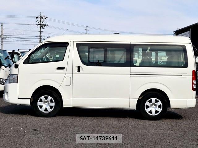 Toyota HIACE VAN 2017-02 8230263-8
