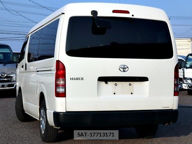 Toyota HIACE VAN 2021-06 8230262-1