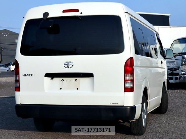 Toyota HIACE VAN 2021-06 8230262-2