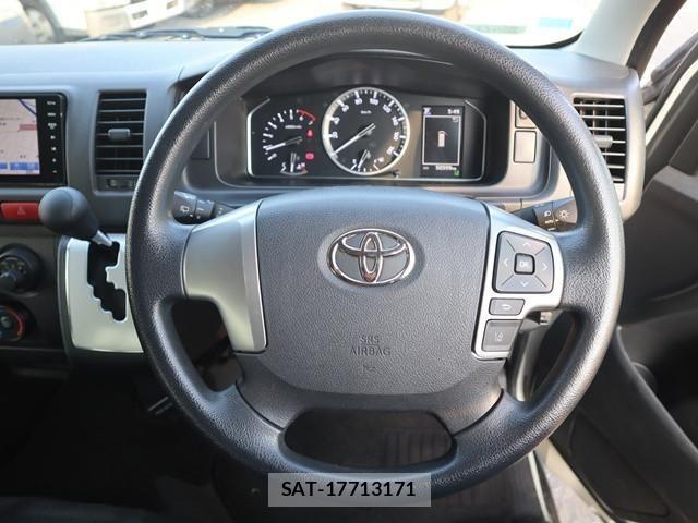 Toyota HIACE VAN 2021-06 8230262-3