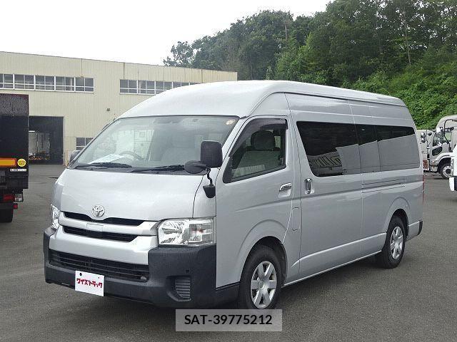 Toyota HIACE VAN 2020-04 8245347-0