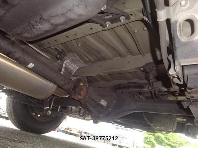 Toyota HIACE VAN 2020-04 8245347-23