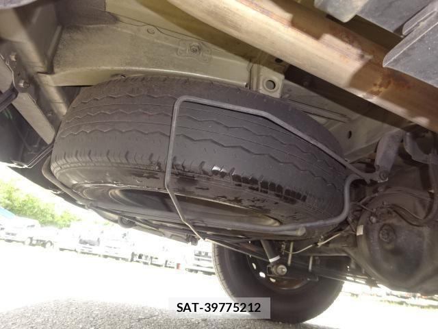 Toyota HIACE VAN 2020-04 8245347-25