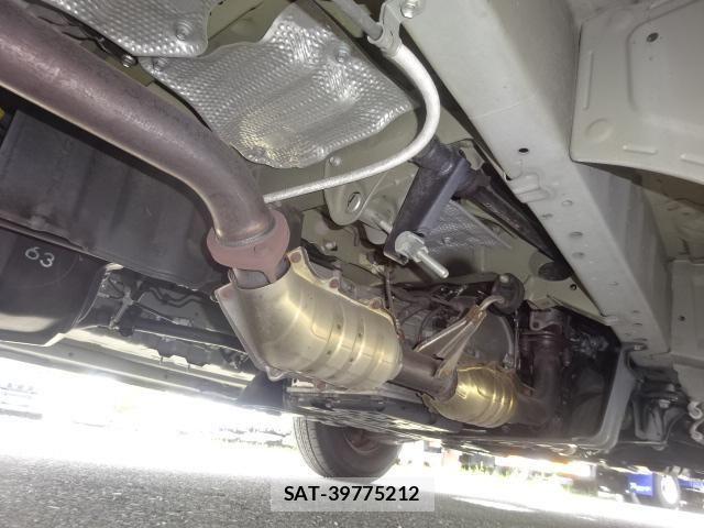 Toyota HIACE VAN 2020-04 8245347-26