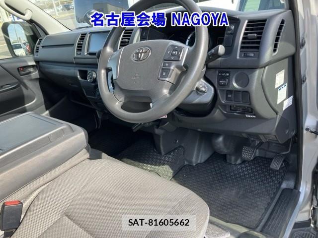 Toyota HIACE VAN 2020-07 8261530-4