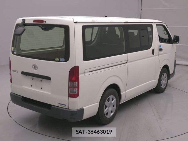 Toyota HIACE VAN 2019-07 8298909-1