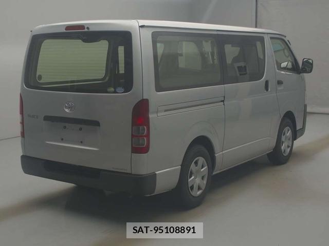 Toyota HIACE VAN 2019-08 8329537-1