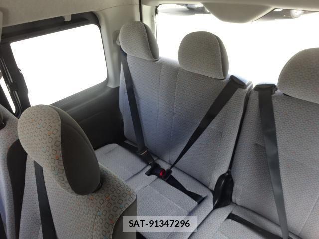 Toyota HIACE VAN 2017-02 8336083-17
