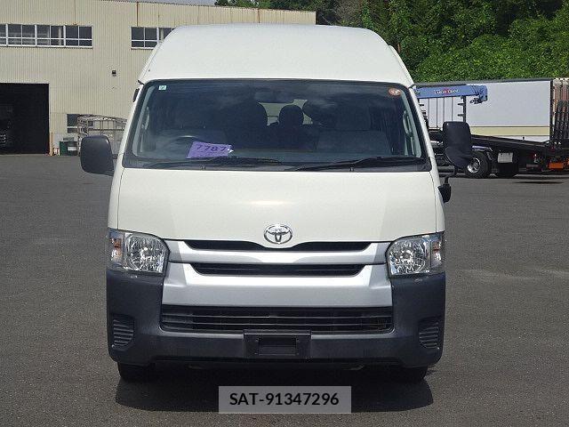 Toyota HIACE VAN 2017-02 8336083-1