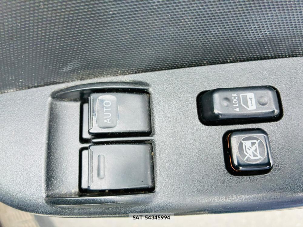 Toyota HIACE VAN 2019-07 8240827-20
