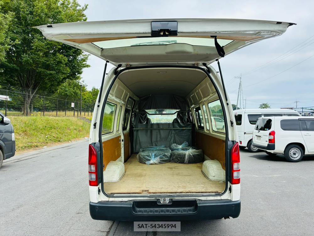 Toyota HIACE VAN 2019-07 8240827-25