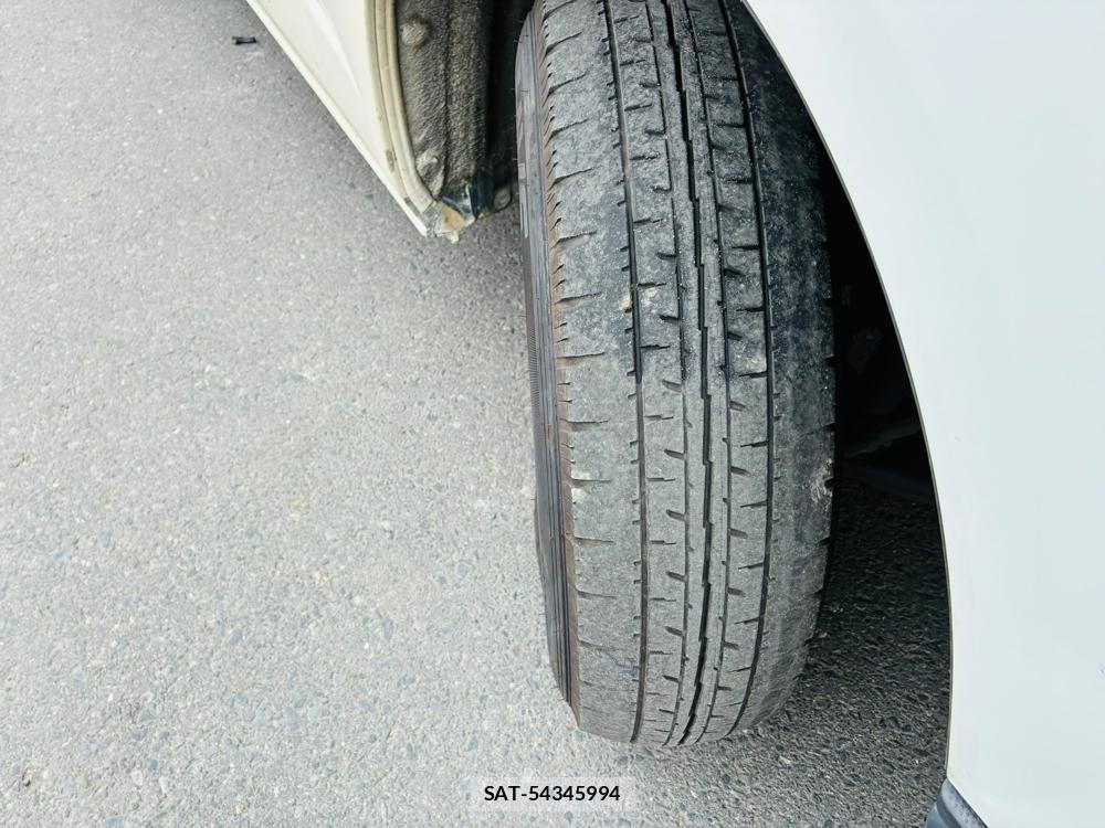 Toyota HIACE VAN 2019-07 8240827-31
