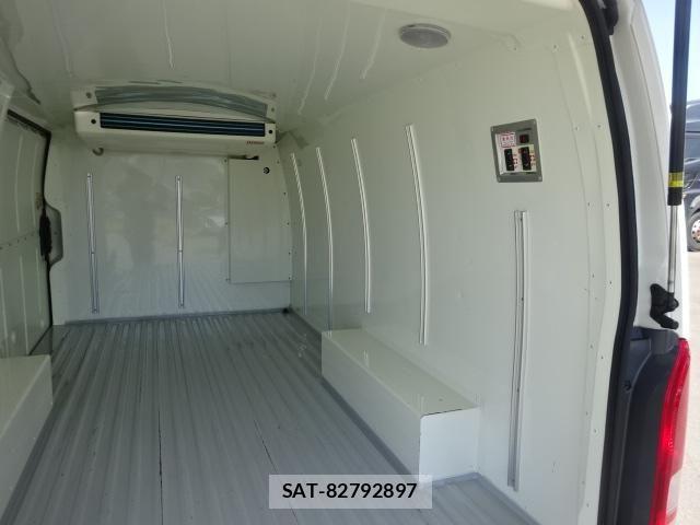 Toyota HIACE VAN 2024-02 8336084-12