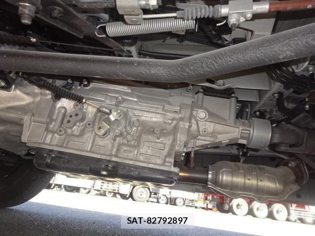 Toyota HIACE VAN 2024-02 8336084-19