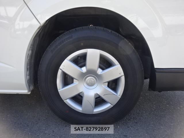 Toyota HIACE VAN 2024-02 8336084-23