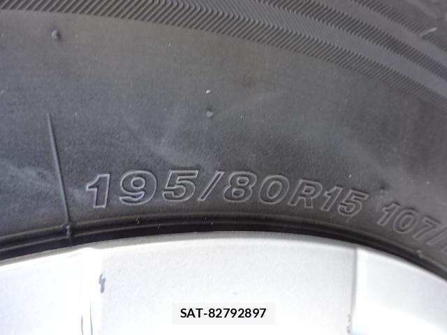 Toyota HIACE VAN 2024-02 8336084-24