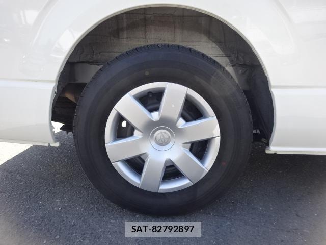 Toyota HIACE VAN 2024-02 8336084-26