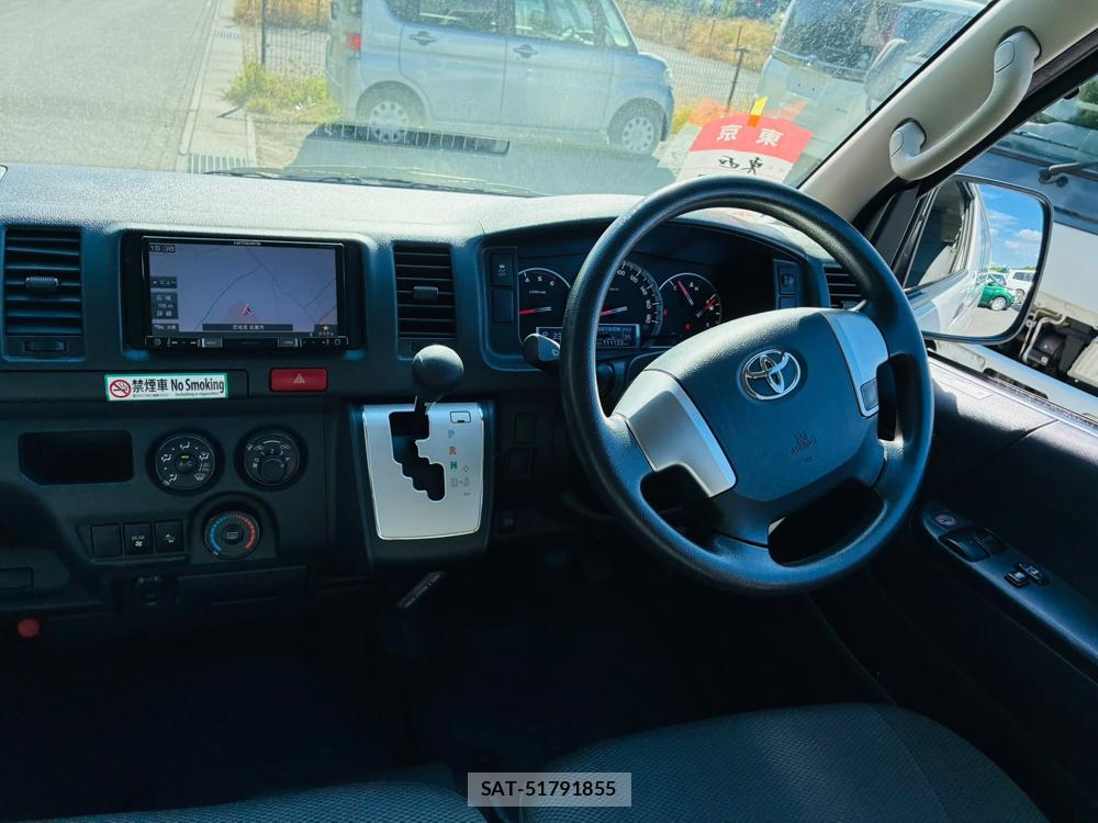 Toyota HIACE VAN 2019-07 8199207-12