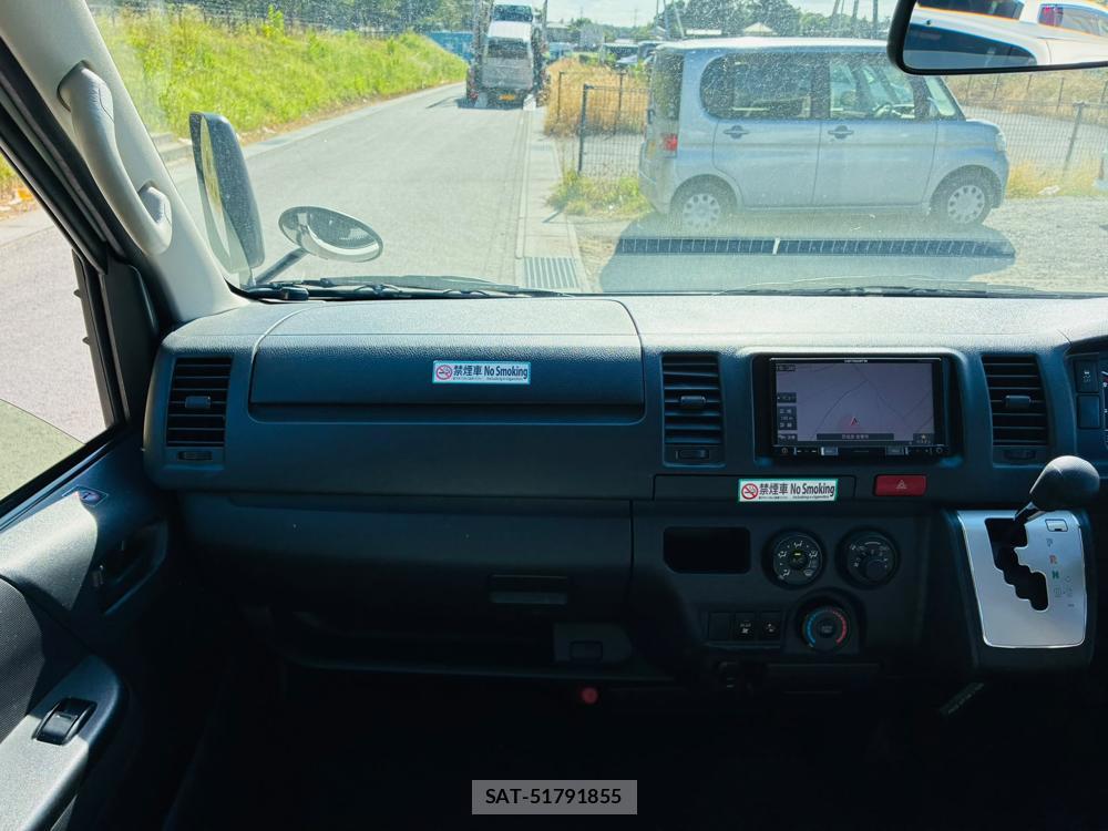 Toyota HIACE VAN 2019-07 8199207-16
