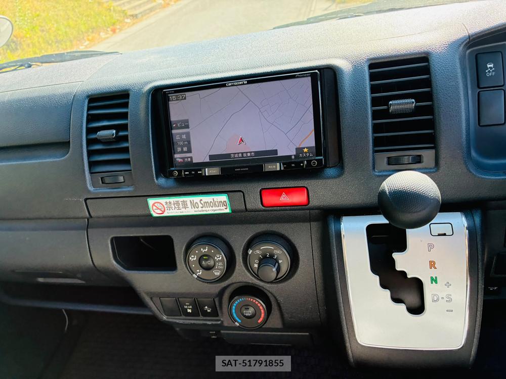 Toyota HIACE VAN 2019-07 8199207-18