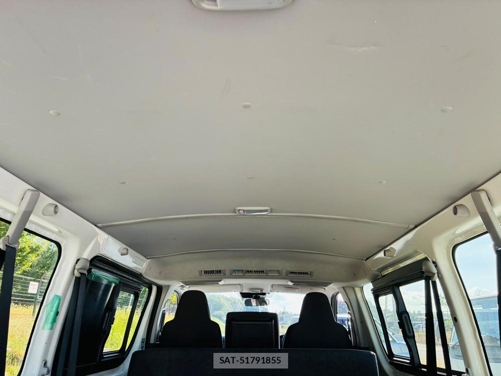 Toyota HIACE VAN 2019-07 8199207-23