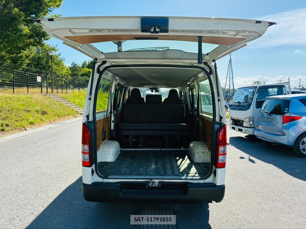 Toyota HIACE VAN 2019-07 8199207-25