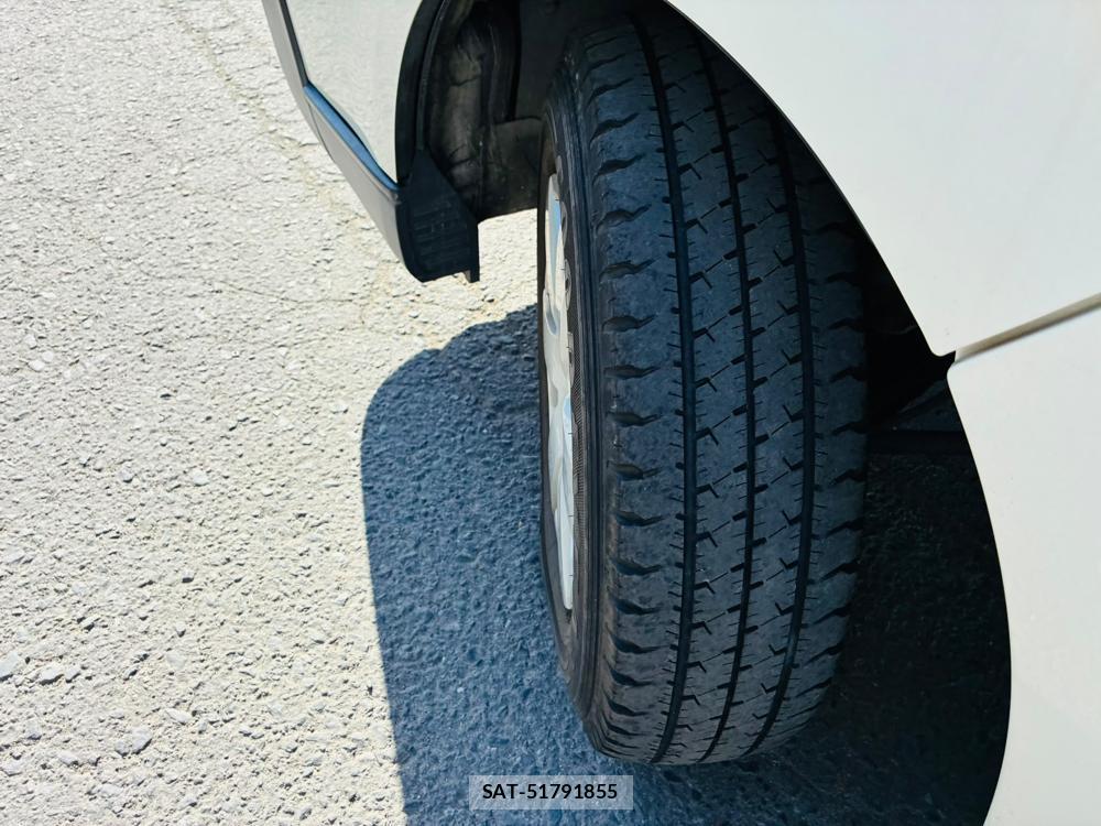 Toyota HIACE VAN 2019-07 8199207-30