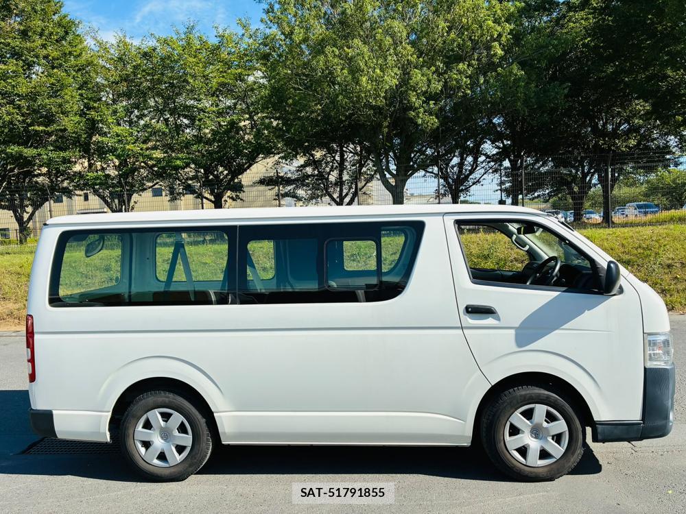 Toyota HIACE VAN 2019-07 8199207-5