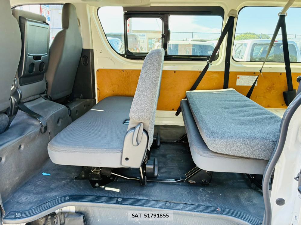 Toyota HIACE VAN 2019-07 8199207-8