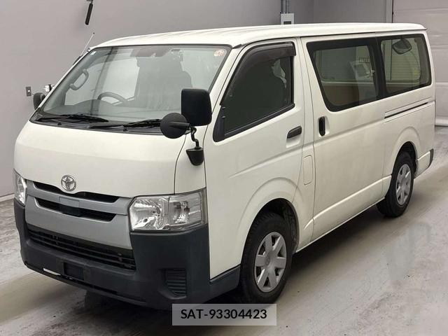 Toyota HIACE VAN 2019-07 8351356-0