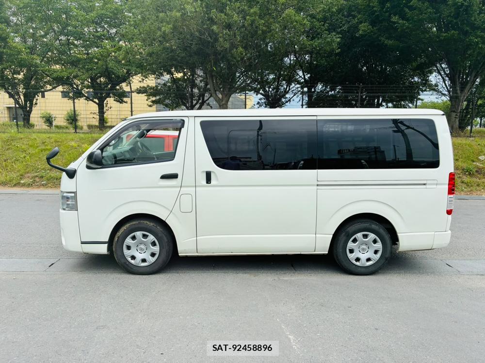 Toyota HIACE VAN 2019-11 8329534-1