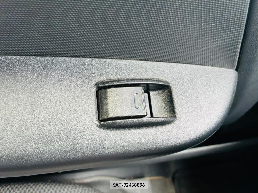 Toyota HIACE VAN 2019-11 8329534-23