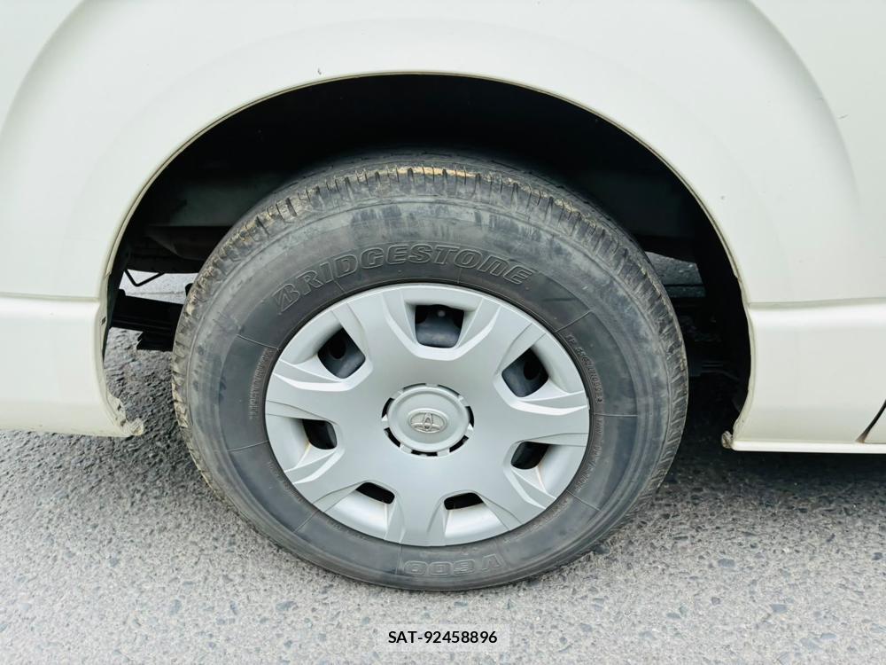 Toyota HIACE VAN 2019-11 8329534-27