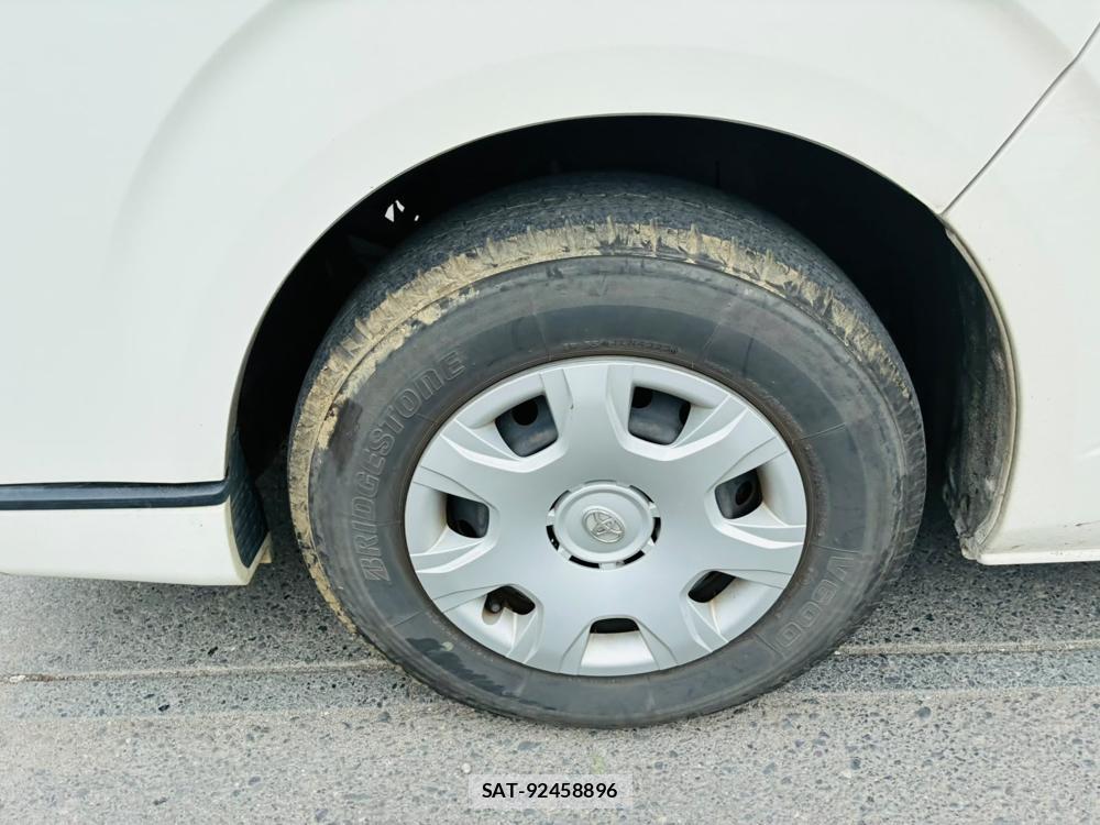 Toyota HIACE VAN 2019-11 8329534-29