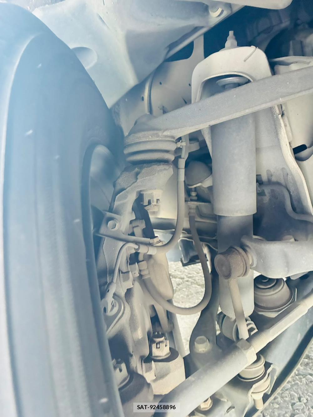 Toyota HIACE VAN 2019-11 8329534-33