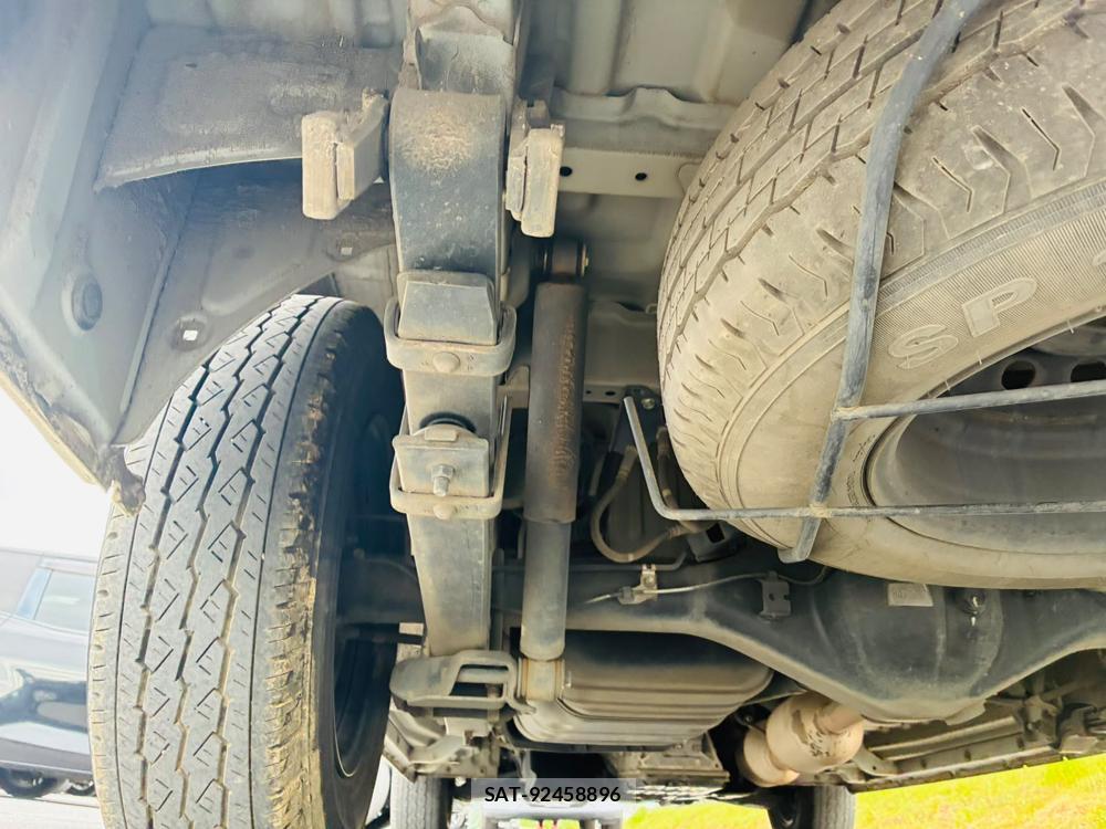 Toyota HIACE VAN 2019-11 8329534-35