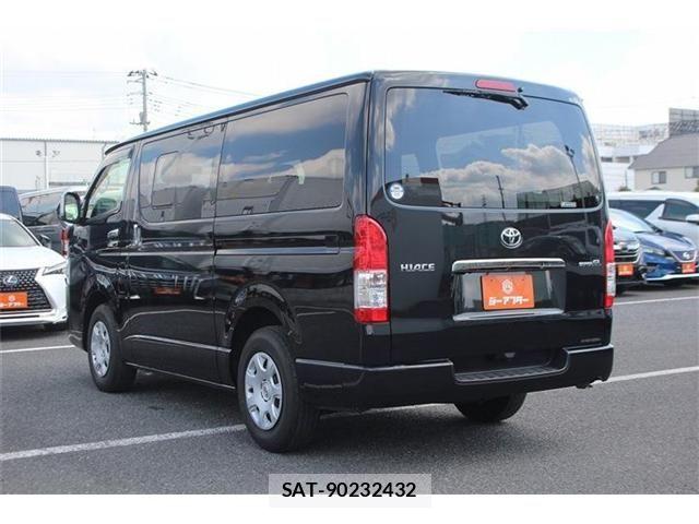 Toyota HIACE VAN 2023-11 8366162-11