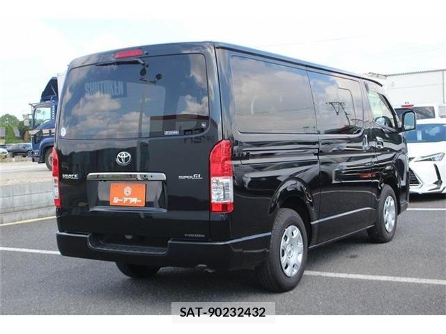 Toyota HIACE VAN 2023-11 8366162-13